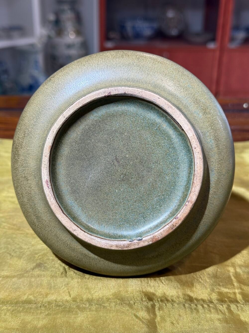 A green glaze vase with long neck - Image 4